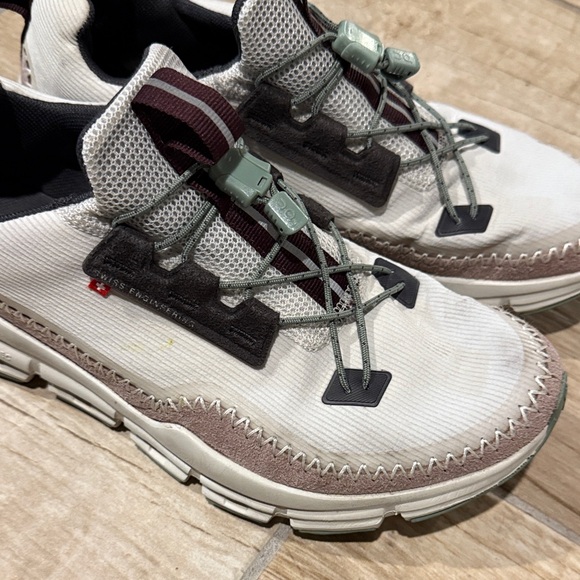 On Running Women's Shoes in Cream and Brown - Picture 10 of 12